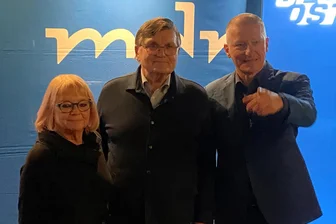 Hinter den Kulissen der Hans-Meyer-Doku: „Am wichtigsten war es, für gutes Essen zu sorgen“ - Die Filmautoren Marion Tetzner aus Chemnitz und Eik Galley (rechts) mit Protagonist Hans Meyer.
