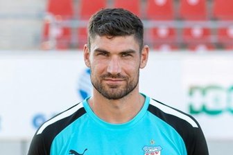 Hiobsbotschaft für FSV Zwickau: Kapitän Johannes Brinkies fällt schwer verletzt aus - Hat sich schwer am Oberarm verletzt: FSV-Mannschaftskapitän Johannes Brinkies.