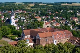 Hiobsbotschaft für Wechselburg: Mönche geben Kloster auf - Das Ensemble aus Basilika, Schloss und Kloster prägt Wechselburg. Es ist nicht nur geistliches Zentrum der Katholiken aus der näheren Umgebung, sondern strahlt weit über die Region.
