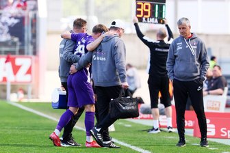 Hiobsbotschaften für Erzgebirge Aue: Saison-Aus für Burghardt und Schmid - Maximilian Schmid musste am Samstagnachmittag verletzungsbedingt vom Feld, ebenso wie Maxim Burghardt.