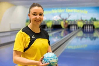 Hirschfelderin blickt euphorisch auf erste Bundesligasaison - Im vergangenen Jahr trug Laura Scholz noch das Trikot des Hirschfelder SV. Auch wenn sie jetzt für Bautzen spielt, ist sie bei den Mittelsachsen weiterhin Mitglied.