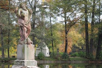 Historische Fotos von Glauchauer Neptun-Figur gesucht - So sah die Neptun-Figur im Glauchauer Gründelteich im Jahr 2013 aus.