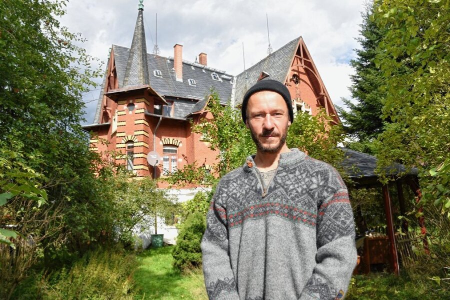 Historische Sommerfrische-Villa in Eubabrunn soll wieder Urlaubsort werden - René Eckert hat die Gebauer-Villa an der Waldstraße im Markneukirchner Ortsteil Eubabrunn gekauft.
