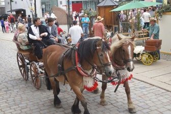 Historisches Markttreiben präsentiert drei Epochen der Stadtgeschichte -