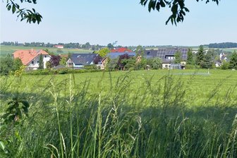 Hitzige Debatte über künftige Wohnstandorte in Großschirma: Wird ein Stadtteil bevorzugt? - Neben dem Wohngebiet "Am Hasenborn" in Großschirma ist laut dem Entwurf des Flächennutzungsplans in Richtung Freiberg noch ein weiteres Wohngebiet geplant.