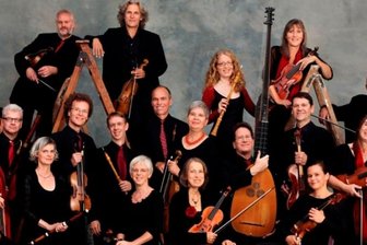 Hochkarätiges zum Klassik Open Air in Dennheritz - Die Mitglieder von Akamus spielen auf historischen Instrumenten. 