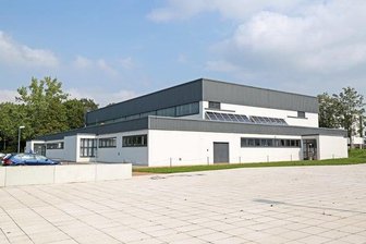 Hochschul-Turnhalle wird Flüchtlingsunterkunft -
