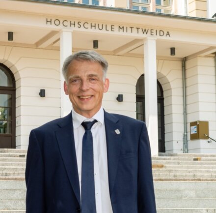 Volker Tolkmitt ist nun offiziell Rektor der Hochschule Mittweida. Die "Freie Presse" hat ihm im Interview private Fragen gestellt.