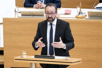 Hochschule Mittweida: KI ist Thema bei Diskussion mit Minister - Sachsens Wissenschaftsminister ist am Donnerstag an der Hochschule Mittweida zu Gast.