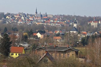 Hochwasserschutz: Warum es in der Waldenburger Altstadt Baustopp gibt - Blick auf Waldenburg. Im Vordergrund erkennt man die Altstadt, in der es einen Baustopp gibt.
