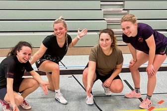 Hockey: Gaudi, Fitness und Teambuilding - SV Motors ungewöhnliches Training - Siegreich bei einer Kombination aus Laufeinheit und Memory: Anja Küchler, Lina Käßner, Maja Winkler und Marie Rothmund (von links).