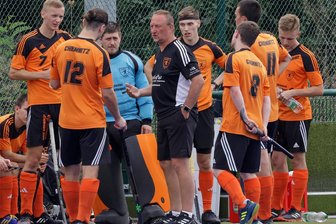 Hockey: Spieler aus Meerane und Chemnitz sacken die ersten Punkte ein - Trainer Steffen Jahn und seine Hockey-Spieler aus Meerane und Chemnitz sind am Sonntag erfolgreich in die Oberliga-Saison gestartet.