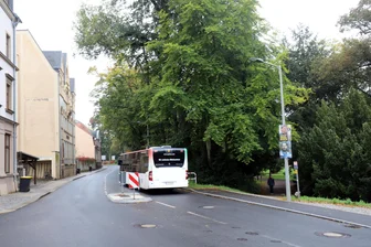 Höhere Kosten als gedacht: Wie teuer wurden neue Gehwege an der Wallstraße in Freiberg? - Die Wallstraße in Freiberg wurde drei Jahre lang ausgebaut.