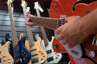 Hoffen auf besseres Wetter: Nachwuchsband-Festival findet bereits im Juli statt - Im Juli spielt die Musik auf dem Schillerplatz. Dann findet die neunte Auflage der Musikmeile statt.