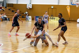 Hohe Niederlage gegen Freiburg: Basketballerinnen der Chemcats sind schon nach dem Hinspiel quasi ausgeschieden - Die Basketballerinnen der Chemcats um ihre beste Werferin Erin Stroberg waren im Heimspiel gegen Freiburg klar unterlegen.
