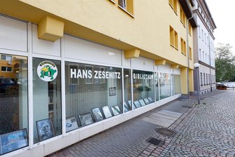 Hohenstein-Ernstthal: Bibliothek feiert mit Sekt und Brötchen - Die Hans-Zesewitz-Bibliothek in Hohenstein-Ernstthal feiert am Mittwoch ihr 145-jähriges Bestehen.