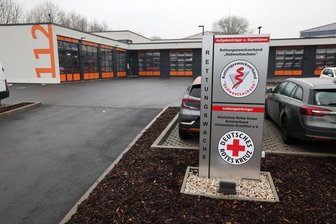 Hohenstein-Ernstthal: DRK bietet „Streikbrecher-Prämie“ und wirft Verdi Gefährdung von Patienten vor - In mindestens einer der Rettungswachen des DRK Hohenstein-Ernstthal tauchte der Aushang auf (im Bild Gersdorf).