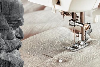 Hohenstein-Ernstthal: Viele Nischel aus DDR-Stoff für die Kulturhauptstadt - Der Nischel aus Chemnitz soll Vorlage für künstlerische Arbeiten sein, die wiederum im Textil- und Rennsportmuseum Hohenstein-Ernstthal ausgestellt werden und dann auf "Wanderschaft" gehen sollen.