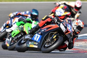 Hohenstein-Ernstthaler freut sich auf das Top-Modell - Paul Fröde (vorne) wurde 2020 Deutscher Meister in der nun aufgelösten Klasse Superstock-600. 