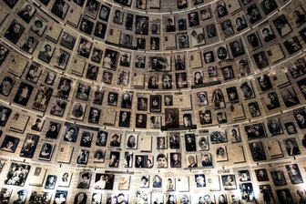 Holocaust-Gedenkstätte: Kommt der deutsche Ableger von Yad Vashem nach Zwickau? - Die Halle der Namen in Yad Vashem in Jerusalem gibt den Opfern des Holocaust ein Gesicht.