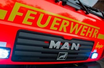 Holzblockhütte brennt in Bösenbrunn ab - In der Nacht zum Mittwoch ist es aus bislang unbekannter Ursache zum Brand einer Holzblockhütte im Bösenbrunner Ortsteil Bobenneukirchen gekommen.