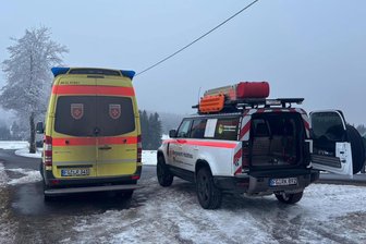 Holzhau im Erzgebirge: Bergwacht rettet verletzte Wintersportlerin - Die Bergwacht Holzhau im Erzgebirge rettete am Samstag eine verletzte Skifahrerin.