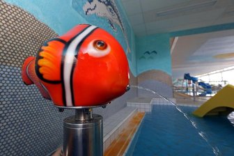 HOT-Badeland startet in neue Saison - um einige Attraktionen reicher - Die Wasserkanone am Planschbecken ist eine neue Attraktion im Hot-Badeland.