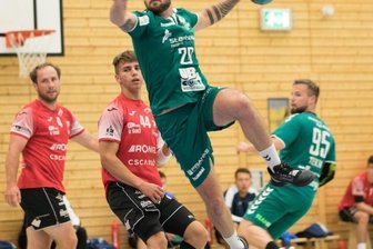 HSG: Noch zwei Baustellen - Treffsicher: Rechtsaußen Björn Richter, hier im Spiel gegen HBC Jicin, erzielte in den letzten beiden Tests insgesamt 11 Tore.