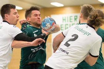 HSG setzt Matchplan perfekt um - Durchgesetzt: Felix Kempe steuerte beim 32:28-Heimsieg der HSG-Dachse gegen den HC Elbflorenz 2006 II 10 Tore bei und war neben Torhüter Flip Veverka herausragender Akteur bei den Gastgebern. Zuvor hatte der Linkshänder aus Verletzungsgründen monatelang nicht kontinuierlich trainieren können.