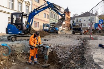 HTR klotzt am Friedenshain in Mylau ran - 