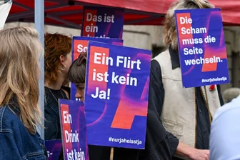 Hubig will Verjährungsfrist von Vergewaltigung verlängern - Sexuelle Handlungen sollten nach Vorstellungen von Bundesjustizministerin Hubig nur bei ausdrücklicher Zustimmung als einvernehmlich gelten - nach dem Prinzip "Nur Ja heißt Ja".