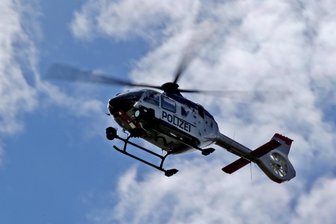 Hubschrauber sucht nach vermisstem Mann -