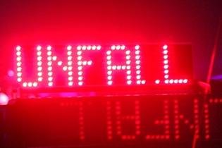 Hund verursacht Moped-Unfall - 