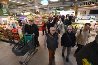 Hunderte Besucher bei Globus-Markt-Eröffnung - 