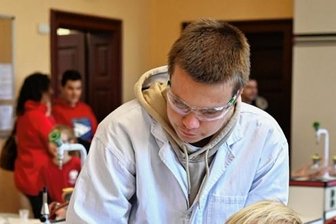 Hunderte Besucher stürmen Rochlitzer Gymnasium -