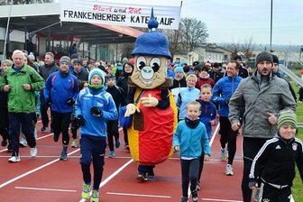 Hunderte Läufer starten sportlich ins neue Jahr -