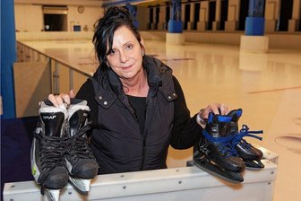 Icehouse in Aue startet nach zwei Jahren wieder durch - Manila Weidlich hat 2021 als Teamleiterin in der Bowlingstreet Aue begonnen, zu der auch das Icehouse gehört.
