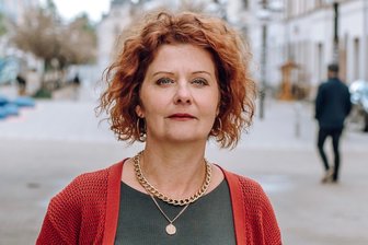 „Ich finde meine Gene nicht so genial, dass ich sie weiterverbreiten muss“: Wenn sich Frauen bewusst gegen Kinder entscheiden - Alica Weirauch hatte nie den Wunsch, Mutter zu werden.