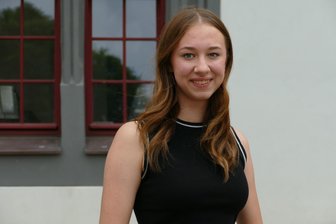 „Ich kann etwas bewegen“: Weshalb sich eine 17-Jährige in Zwickau im Vorstand einer Partei engagiert - Lea Männel ist 17 Jahre alt und seit Juni im Vorstand des SPD-Ortsvereins Zwickau.