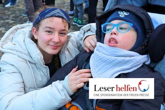 „Ich kenne es ja nicht anders“: Wie eine 16-Jährige mit ihrem schwerbehinderten Bruder umgeht - Carina Czok mit ihrem Bruder Toni.
