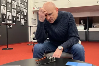 „Ich möchte das Theater nicht niedergehen sehen“: Mitarbeiter sorgen sich um ihre Zukunft - Nicht nur Ballettdirektor Sergei Vanaev bereiten die vorliegenden Sparpläne des Zwickauer Stadtrats seit Tagen Kopfzerbrechen.