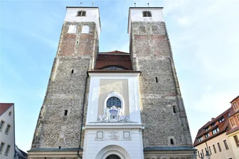 „Ich wandre durch Theresienstadt“: Freiberg erinnert mit Gedenkkonzert an Befreiung des KZ Auschwitz - In der Nikolaikirche erklingt am 27. Januar ein Gedenkkonzert „Ich wandre durch Theresienstadt“.