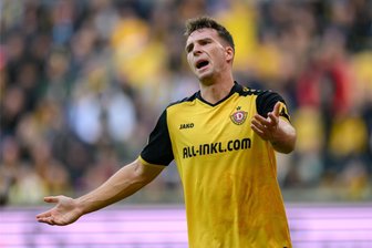 Ideenlose Dresdner mit magerer Nullnummer gegen Aachen - Es klappte nicht viel. Dynamos Robin Meißner reagiert nach einer Abseitsentscheidung.