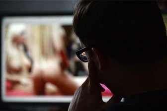Illegale Film- und Porno-Plattform movie2k: Anklage gegen Betreiber erhoben - Auf movie2k konnten Blockbuster, aber auch Pornos gestreamt werden. (Symbolbild)