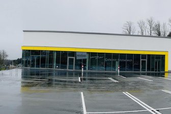 Im Erzgebirge eröffnet ein neuer Supermarkt: Was neu und besonders ist - Punktlandung vor dem Weihnachtsgeschäft: Am Dienstag öffnet der neue Netto-Markt in Bernsbach seine Pforten.