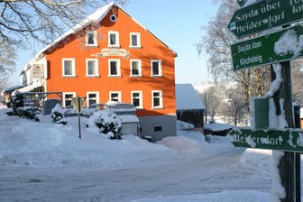 Im Gasthof Dittmannsdorf gibt es am Sonntag „Zwiebelstoll’n un Sempfgebäck“ - Im Gasthof Dittmannsdorf heißt es am Sonntag „Zwiebelstoll’n un Sempfgebäck“.