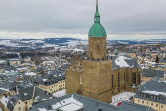 Im Jubiläumsjahr: Treppenaufgang vor Annaberger St. Annenkirche wird erneuert - 2025 wird an die Fertigstellung der Annaberger St. Annenkirche vor 500 Jahren erinnert.