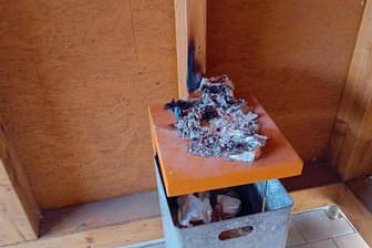 Im Klingenthaler Ortsteil Zwota wurde erneut gezündelt - In der Wanderhütte am Zwotaer Hammerplatz wurde am Wochenende erneut gezündelt.