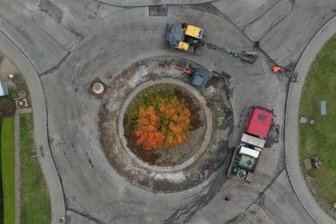 Im Kreisel rollen die Bagger -