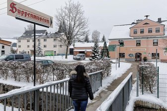 Im Suppenmuseum in Neudorf heißt es: "Mach dich ran" - Das Suppenmuseum in Neudorf ist am späten Freitagnachmittag Drehort für eine neue Folge der beliebten Fernsehsendung "Mach dich ran". Die läuft regelmäßig montags im Mitteldeutschen Rundfunk. 